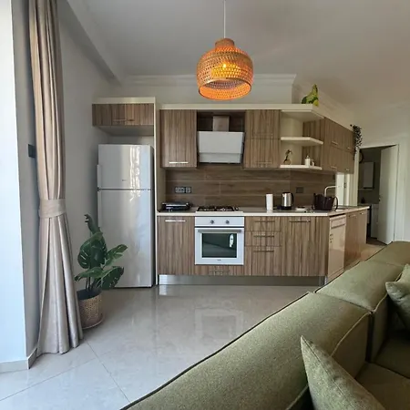 Апартаменты Kibris Girnede 1 Yatak Odali Sueper Lueks Havuzlu