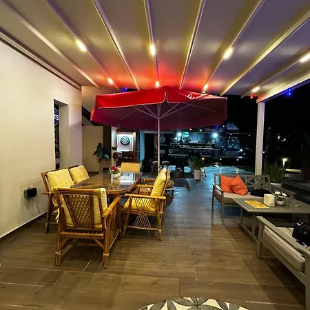 アパート Kibris Girnede 1 Yatak Odali Sueper Lueks Havuzlu *