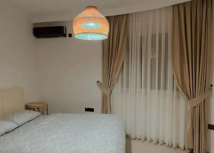 Kibris Girnede 1 Yatak Odali Sueper Lueks Havuzlu Apartament Kalokhorio