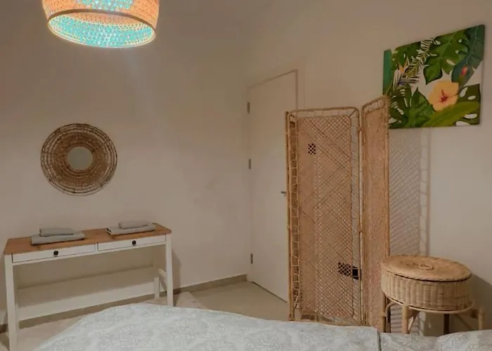 Kibris Girnede 1 Yatak Odali Sueper Lueks Havuzlu Kalokhorio